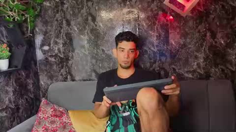 Snapshot of prince_arthur77 chatting on February 2026 01:23:02 PM prince_arthur77 online show from February 2026 01:23:02 PM