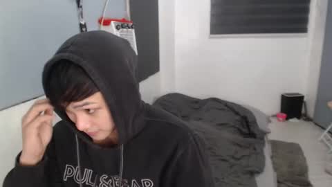 Prince Adrian online show from November 2025 06:19:02 PM