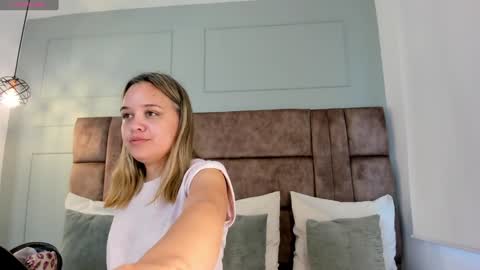 Paris online show from January 2025 11:41:01 AM