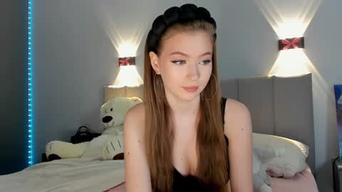 Princess Diana online show from January 2025 01:09:02 AM