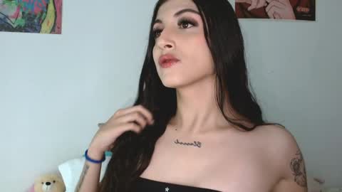 Sophie online show from April 2026 11:19:01 AM