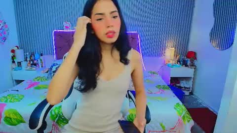 princess_skinny18 online show from July 2026 05:50:02 PM