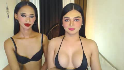 Snapshot of princesshugecumontop chatting on June 2026 12:27:01 AM PrincessDONT FORGET TO FOLLOW ME online show from June 2026 12:27:01 AM