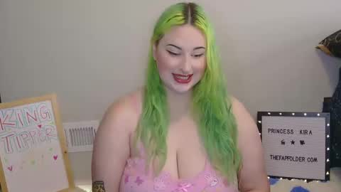 Snapshot of princesskiracb chatting on October 2025 02:05:02 PM Princess Kira online show from October 2025 02:05:02 PM