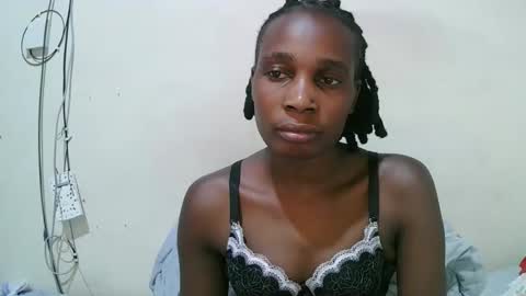 Snapshot of pritty_amber chatting on May 2026 06:27:02 PM pritty_amber online show from May 2026 06:27:02 PM