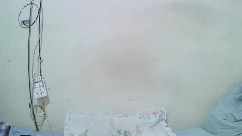 Snapshot of pritty_amber chatting on May 2026 07:25:01 AM pritty_amber online show from May 2026 07:25:01 AM