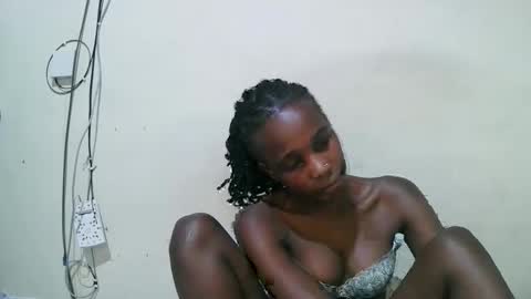 Snapshot of pritty_amber chatting on May 2026 03:07:02 PM pritty_amber online show from May 2026 03:07:02 PM