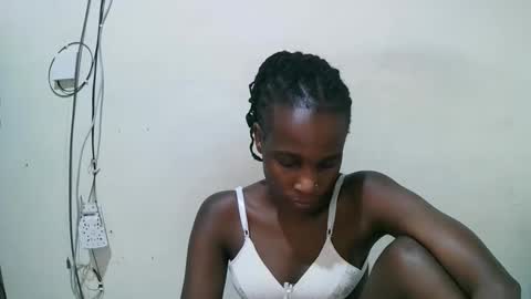 Snapshot of pritty_amber chatting on May 2026 10:38:01 PM pritty_amber online show from May 2026 10:38:01 PM
