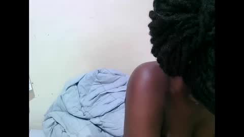 Snapshot of pritty_amber chatting on May 2026 04:57:01 PM pritty_amber online show from May 2026 04:57:01 PM