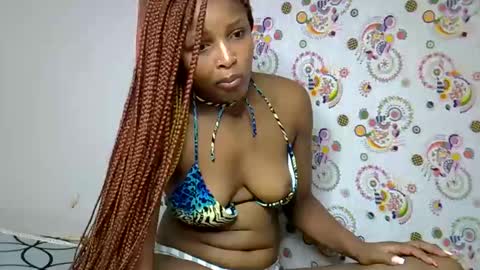 Snapshot of priya_queen chatting on May 2026 07:25:01 AM priya_queen online show from May 2026 07:25:01 AM