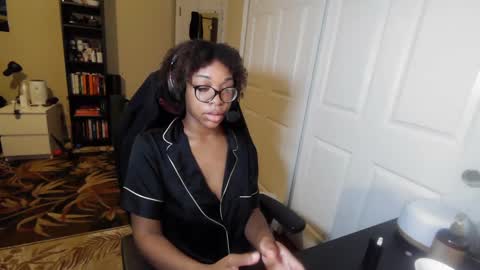 Snapshot of productivepussy chatting on October 2025 01:16:01 AM ProductivePorn online show from October 2025 01:16:01 AM