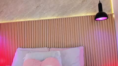 Profana Red online show from March 2026 01:36:02 PM