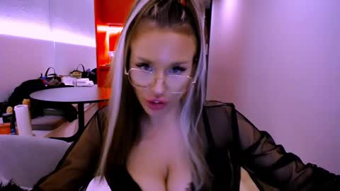 Snapshot of project_barbara chatting on January 2025 01:50:01 AM Barbara online show from January 2025 01:50:01 AM