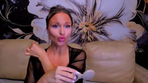 Snapshot of project_barbara chatting on September 2025 04:40:02 PM Barbara online show from September 2025 04:40:02 PM