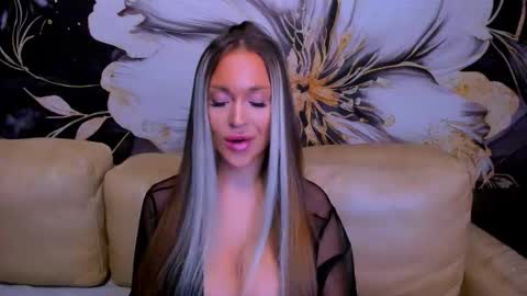 Snapshot of project_barbara chatting on November 2025 03:12:01 PM Barbara online show from November 2025 03:12:01 PM