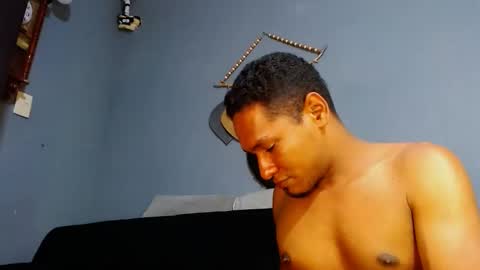 Grande y Gruesa online show from February 2025 09:35:02 AM