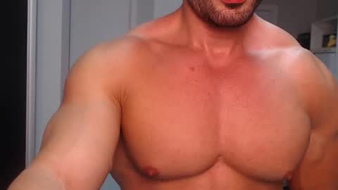 Snapshot of promuscles4u chatting on March 2025 11:35:02 PM promuscles4u online show from March 2025 11:35:02 PM