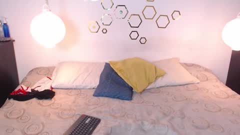 Adris  Juan online show from October 2025 02:08:02 AM