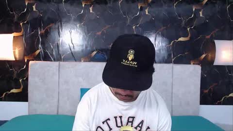 Adris  Juan online show from March 2026 03:45:02 AM