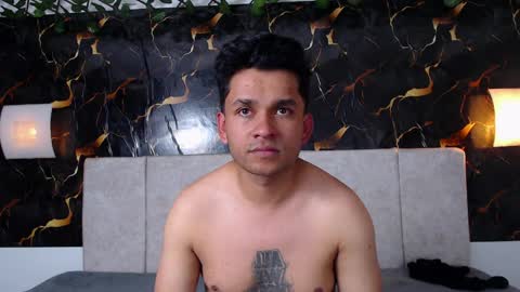 Adris  Juan online show from April 2026 02:05:01 AM