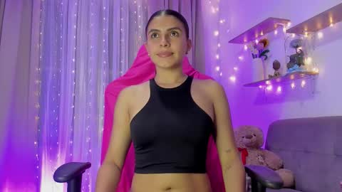    INDEPENDENT MODEL online show from February 2026 04:33:01 AM