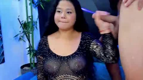 Snapshot of puccacamhot chatting on December 2024 03:20:01 AM PUCCAcoupleSexyhotsex online show from December 2024 03:20:01 AM