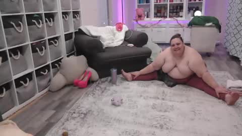 Puggie -  online show from February 2025 04:23:02 PM