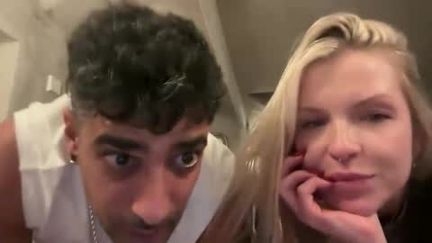 Snapshot of punchbanana chatting on November 2025 07:03:02 PM punchbanana online show from November 2025 07:03:02 PM