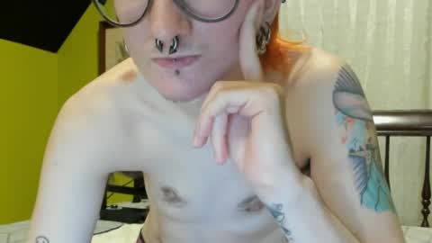 punkpupollie online show from April 2026 01:10:01 AM