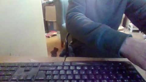 pup_y online show from November 2025 06:32:01 PM