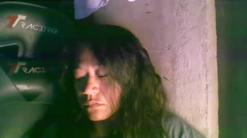 pure_sweetasian online show from November 2025 04:11:02 PM