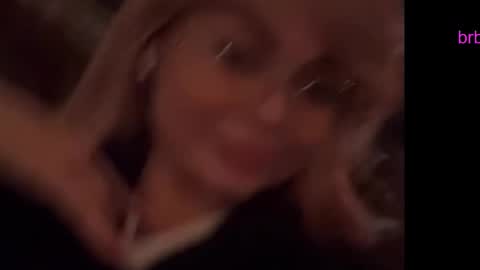 Snapshot of purebeautie chatting on December 2025 01:17:02 PM Katty online show from December 2025 01:17:02 PM