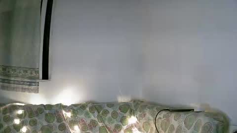 Snapshot of purple_23 chatting on November 2025 07:09:02 AM Lizzy online show from November 2025 07:09:02 AM