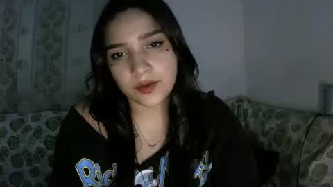 Snapshot of purple_23 chatting on January 2026 07:02:02 AM Lizzy online show from January 2026 07:02:02 AM