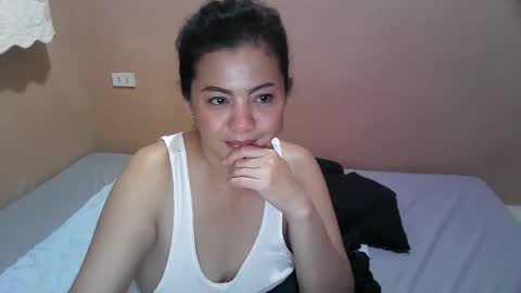 Athena online show from November 2025 05:02:01 PM