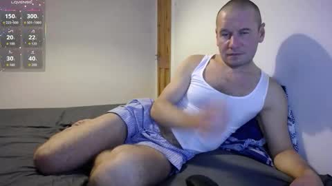 Valdis online show from October 2025 06:06:01 PM