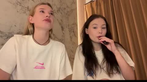 Lina online show from February 2026 11:34:02 PM