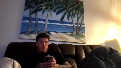 Snapshot of pweezy33 chatting on January 2025 04:19:01 AM buddyguy online show from January 2025 04:19:01 AM