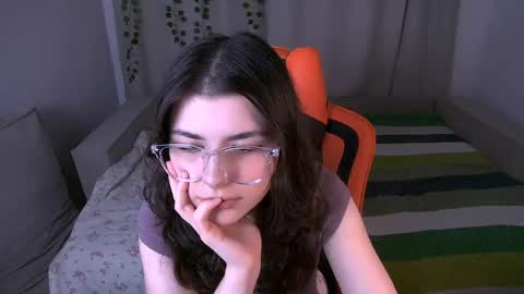 Ava online show from May 2026 11:46:02 PM