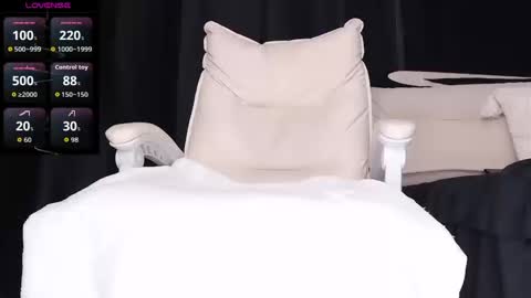 Snapshot of qianqian_ chatting on October 2025 10:02:01 AM qianqian_ online show from October 2025 10:02:01 AM