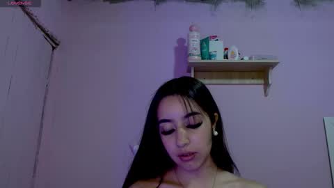 Snapshot of quee_tiana chatting on September 2025 04:01:01 AM your princess online show from September 2025 04:01:01 AM