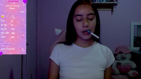 Snapshot of quee_tiana chatting on October 2025 02:20:02 AM your princess online show from October 2025 02:20:02 AM