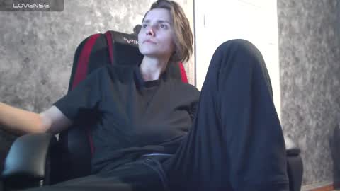 Snapshot of queen4565 chatting on November 2025 07:41:02 AM Lola online show from November 2025 07:41:02 AM