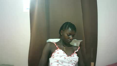 Snapshot of queen_0012 chatting on April 2026 08:28:02 AM asher online show from April 2026 08:28:02 AM