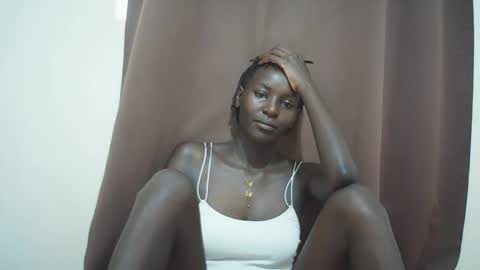 Snapshot of queen_0012 chatting on April 2026 07:34:01 AM asher online show from April 2026 07:34:01 AM