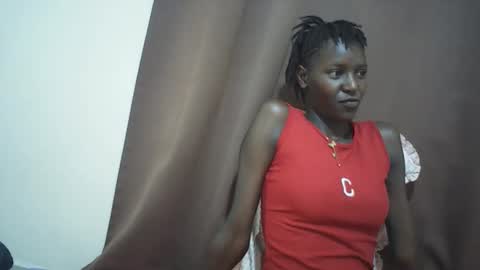 Snapshot of queen_0012 chatting on May 2026 09:36:01 AM asher online show from May 2026 09:36:01 AM