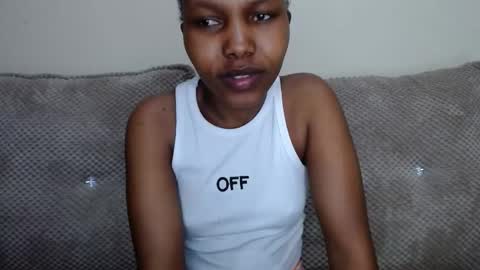 Snapshot of queen_900 chatting on February 2026 03:18:01 PM queen_900 online show from February 2026 03:18:01 PM