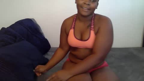 queen_arriana online show from May 2026 06:32:03 AM