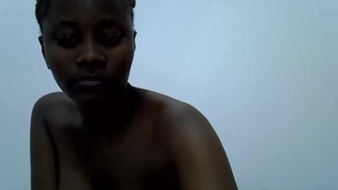 Snapshot of queen_diveer chatting on September 2025 07:38:01 PM queen_diveer online show from September 2025 07:38:01 PM