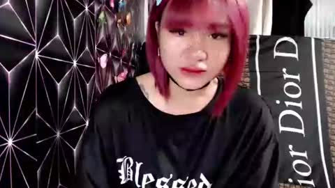 Snapshot of queen_elicktra chatting on November 2025 08:40:02 PM JOY online show from November 2025 08:40:02 PM